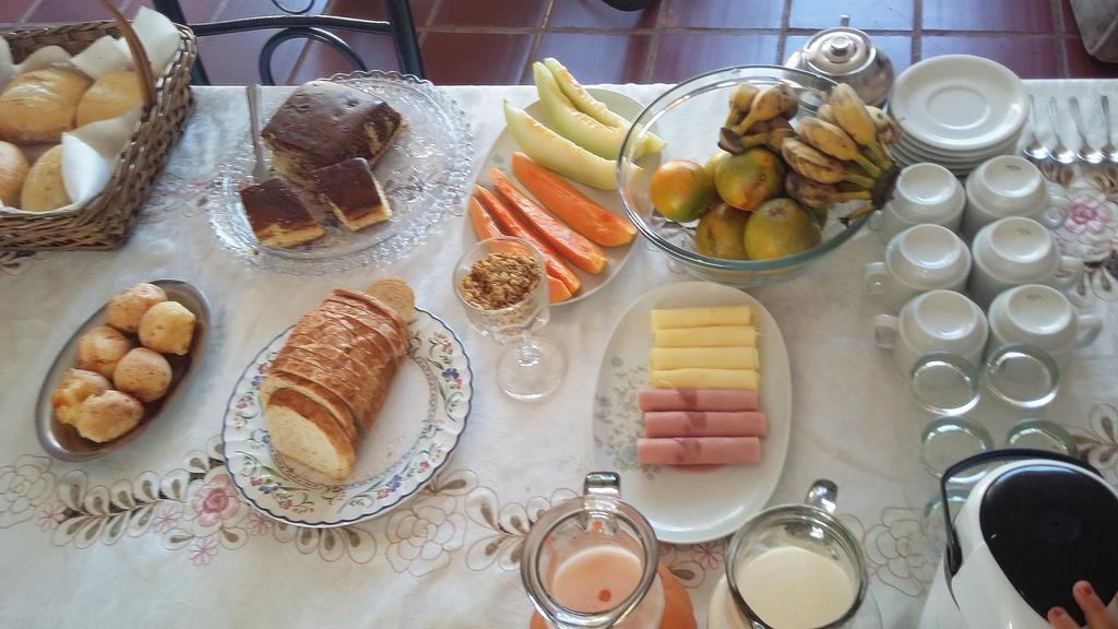 Aconchego Lar Cama E Cafe Bed & Breakfast ฟอสดูอีกวาซู ภายนอก รูปภาพ