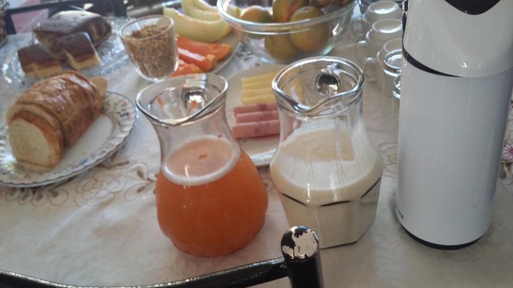 Aconchego Lar Cama E Cafe Bed & Breakfast ฟอสดูอีกวาซู ภายนอก รูปภาพ